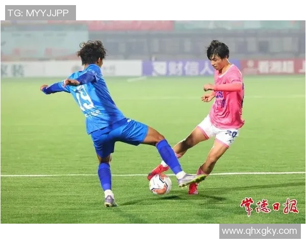 足球明星胡云峰高清壁纸分享尽显风采与魅力的足球瞬间欣赏